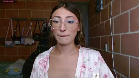 Annie online show from January 6, 2:25 pm