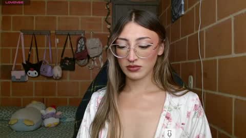 Annie online show from January 12, 1:16 pm