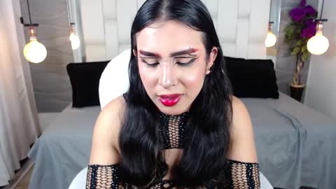 Ari  online show from February 26, 1:00 am