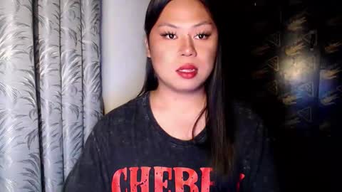 LOVELY online show from November 8, 3:34 pm