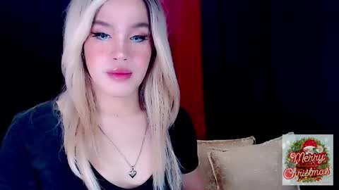 ARIANNE CUMS  online show from December 26, 5:15 am