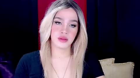 ARIANNE CUMS  online show from January 4, 6:41 am