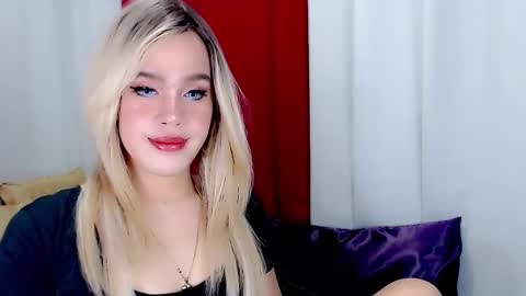 ARIANNE CUMS  online show from January 18, 12:50 am
