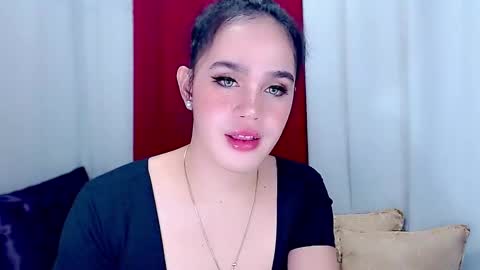 ARIANNE CUMS  online show from January 18, 6:48 pm