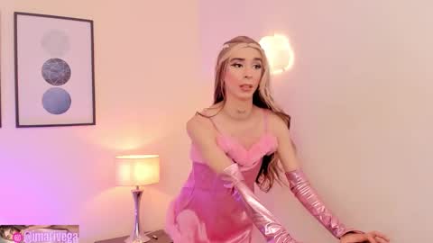   Nice to meet you  thumb up me please its important I  LOOK MY BIO DOWN online show from December 18, 1:55 am