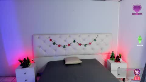 Aron cruz  online show from December 1, 1:13 pm