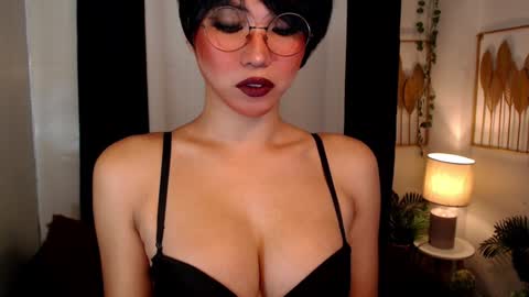 hinata online show from December 11, 11:54 pm