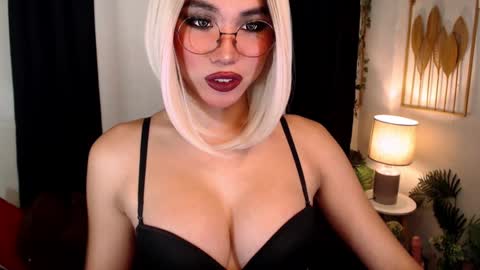 hinata online show from December 13, 3:16 am