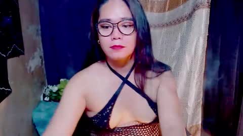 Sofhia online show from November 17, 8:31 pm