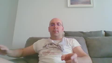 assbitch189 online show from February 26, 9:47 am