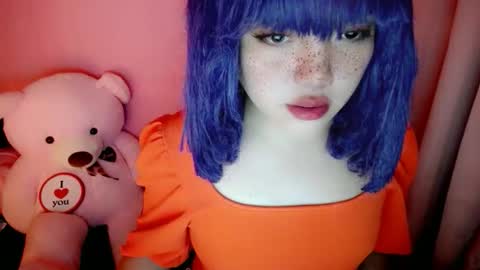 cute online show from February 20, 7:32 am