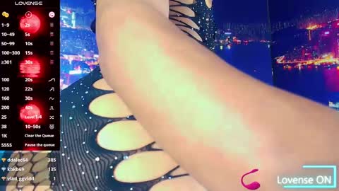 hyun online show from December 16, 7:10 pm