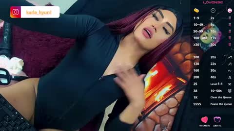 hyun online show from February 22, 3:25 pm