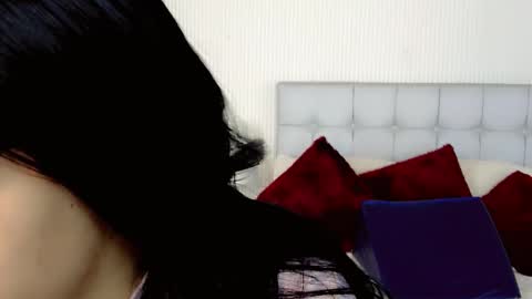 Snapshot of baby_sky01 chatting on October 4, 7:25 pm KENDALL online show from October 4, 7:25 pm