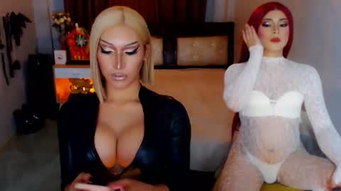 Snapshot of babyblackgorgeous chatting on October 9, 1:56 pm babyblackgorgeous online show from October 9, 1:56 pm