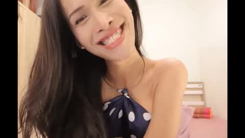 bee_thai online show from November 13, 1:41 pm