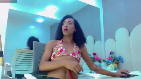 bella_77_ online show from July 5, 4:30 am