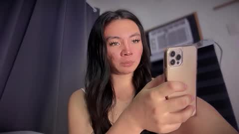 Yeng online show from February 8, 4:13 pm