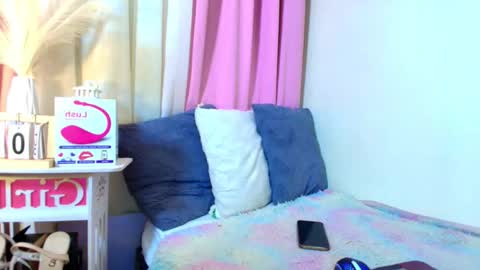 HOLLY online show from October 5, 10:49 am