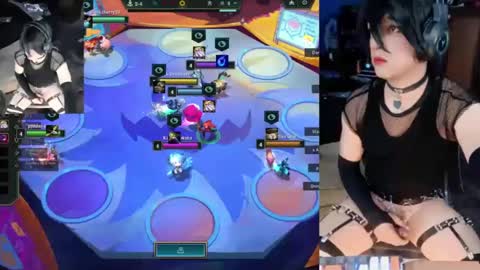 Snapshot of billie_cross_ chatting on October 5, 7:53 am billie_cross_ online show from October 5, 7:53 am