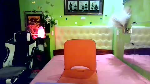 Miles online show from November 23, 5:09 am