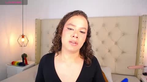 bycandy_ online show from December 1, 1:35 pm