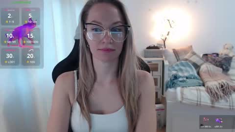 camie_peach online show from October 24, 3:17 pm