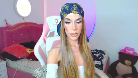 Camila online show from January 12, 9:11 pm