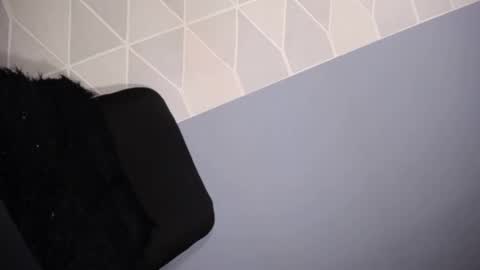 camilaparrisx online show from March 12, 3:46 am