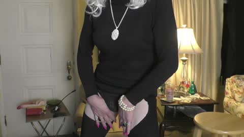 Candi Saint online show from January 12, 12:18 am