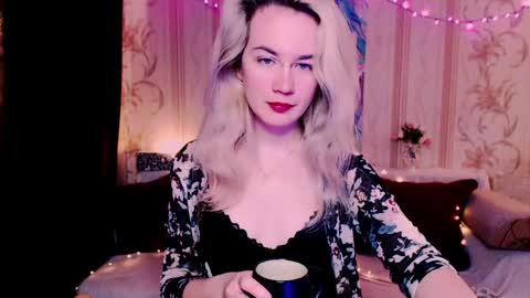 Carin online show from April 15, 3:56 am