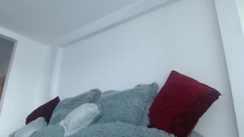 caroline online show from June 28, 4:33 pm