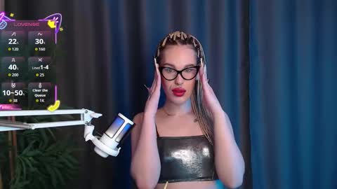 Cassie online show from December 20, 7:47 am