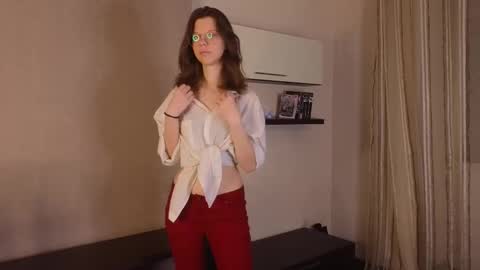 Julia online show from March 6, 5:07 pm