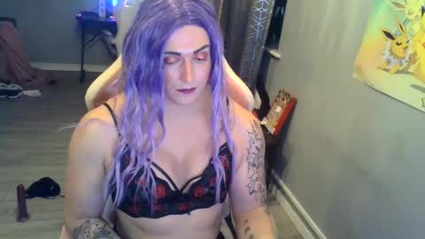 Mercedes1993 online show from January 5, 5:30 am