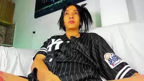 Snapshot of charlot_sanchez chatting on October 12, 3:20 am lot online show from October 12, 3:20 am