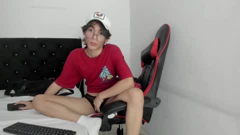 charlotte_xc online show from February 14, 3:22 am