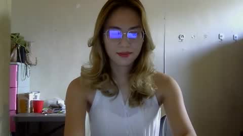 chelly4u69 online show from September 10, 4:11 am