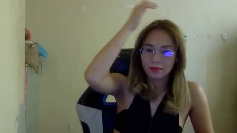 chelly4u69 online show from October 15, 5:18 am