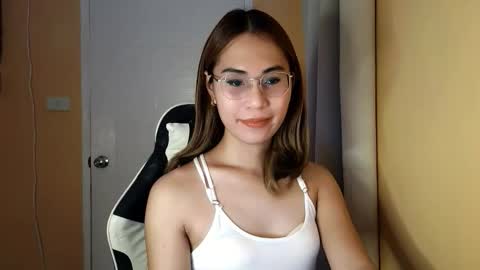 chelly4u69 online show from January 17, 5:26 am