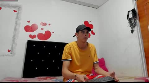 Snapshot of chloe_evanx_ chatting on March 8, 7:31 pm Chloe Evanx  online show from March 8, 7:31 pm