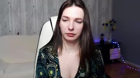 Christi online show from February 13, 8:48 am