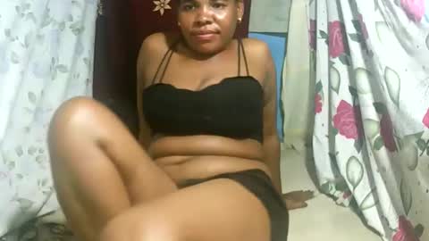 clarissiaa online show from November 25, 6:21 pm