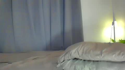 Amanda trans red one  Anna Girl black one online show from January 10, 7:04 am