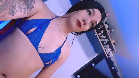 cloe_kin online show from September 16, 3:55 am