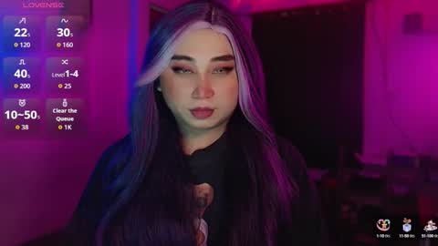 hailey online show from October 8, 7:43 am