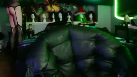 Sylvia online show from January 8, 2:14 am