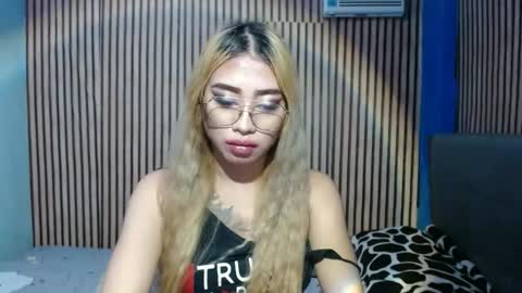 cummloverxx online show from March 1, 10:45 am