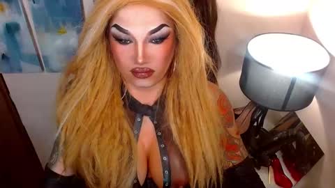 Cattaleya online show from October 5, 11:00 am