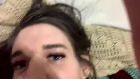 cutealisandra online show from February 3, 6:16 am